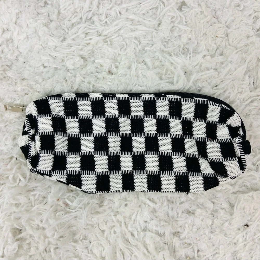 Unbranded Black and White knit Checkered pencil pouch